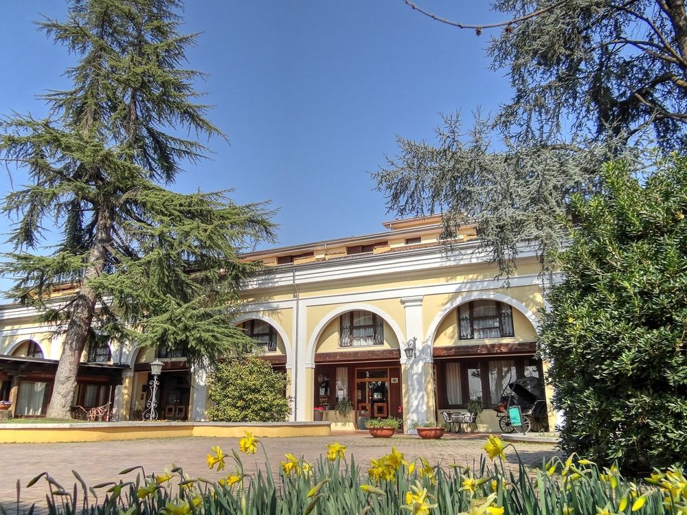 伊尔露斯特戈酒店 鲁巴诺 外观 照片